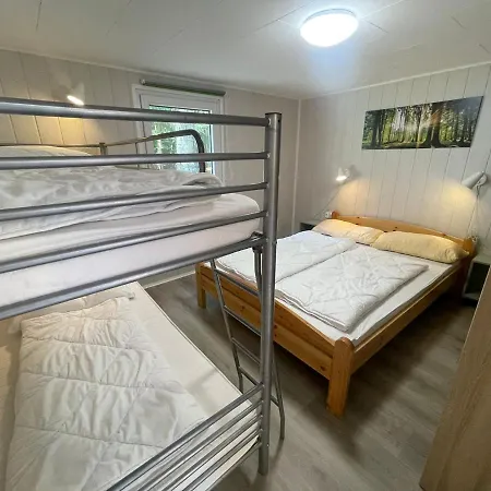 Strandhussiedlung Ruegen Hébergement de vacances Dranske